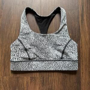 Lululemon Circuit Breaker Sports Bra Size 2 Jacquard White Black